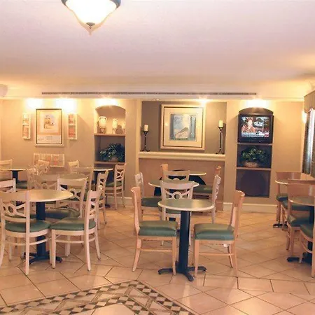 La Quinta Inn By Wyndham Colorado Springs Garden Of The Gods 